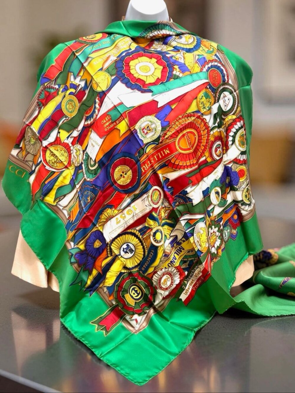 JUNIOR 3 DAYS EVENTS Gucci Silk Satin Scarf Ribbins Green Blue Red Yellow (21